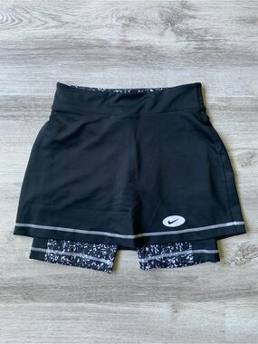 NWT. Nike Girls' Dri-FIT Icon Clash 2-in-1 Training Skirt large